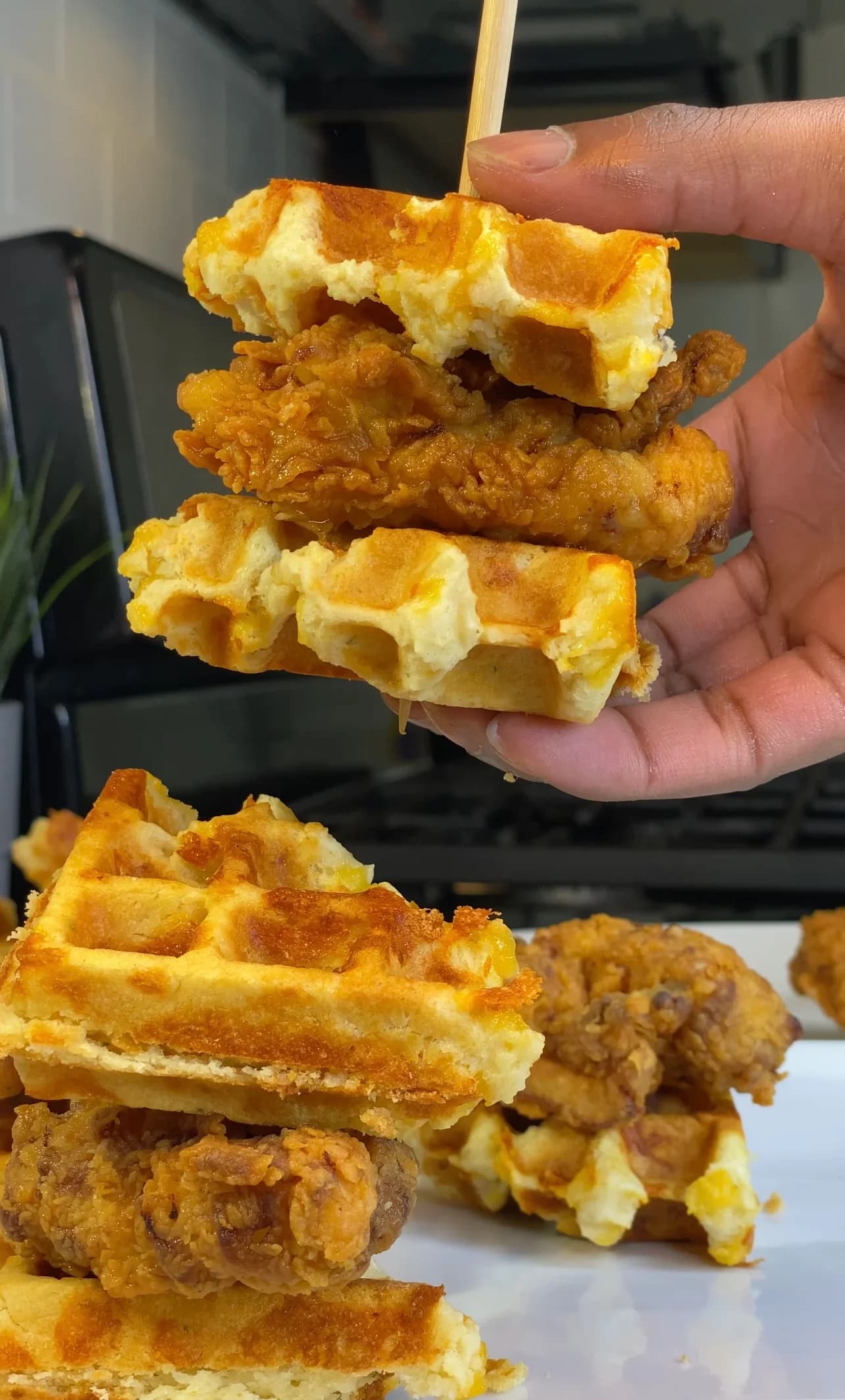Picture for Cheddar Bay Chicken Sliders 