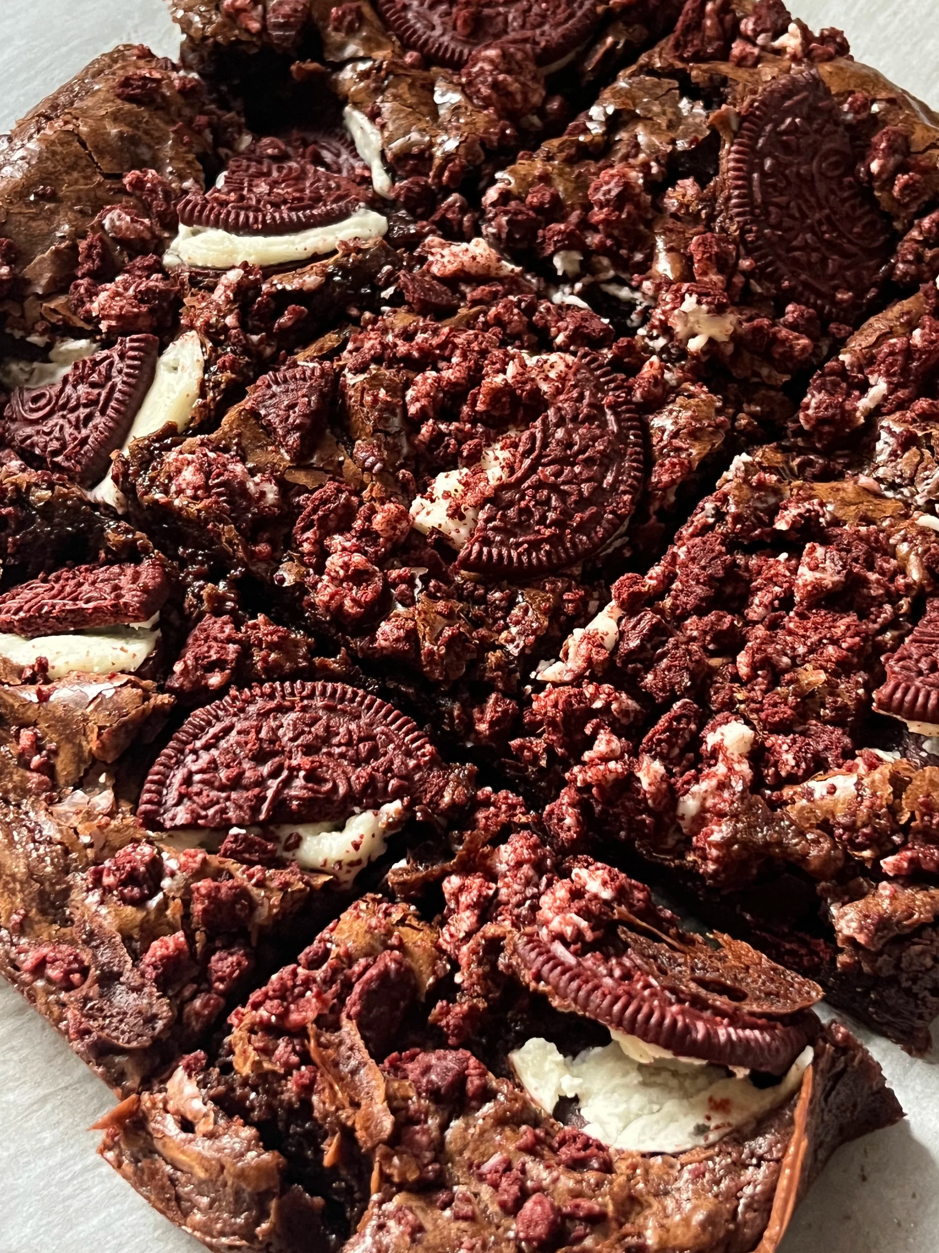 Picture for Limited Edition Red Velvet Oreo Brownies