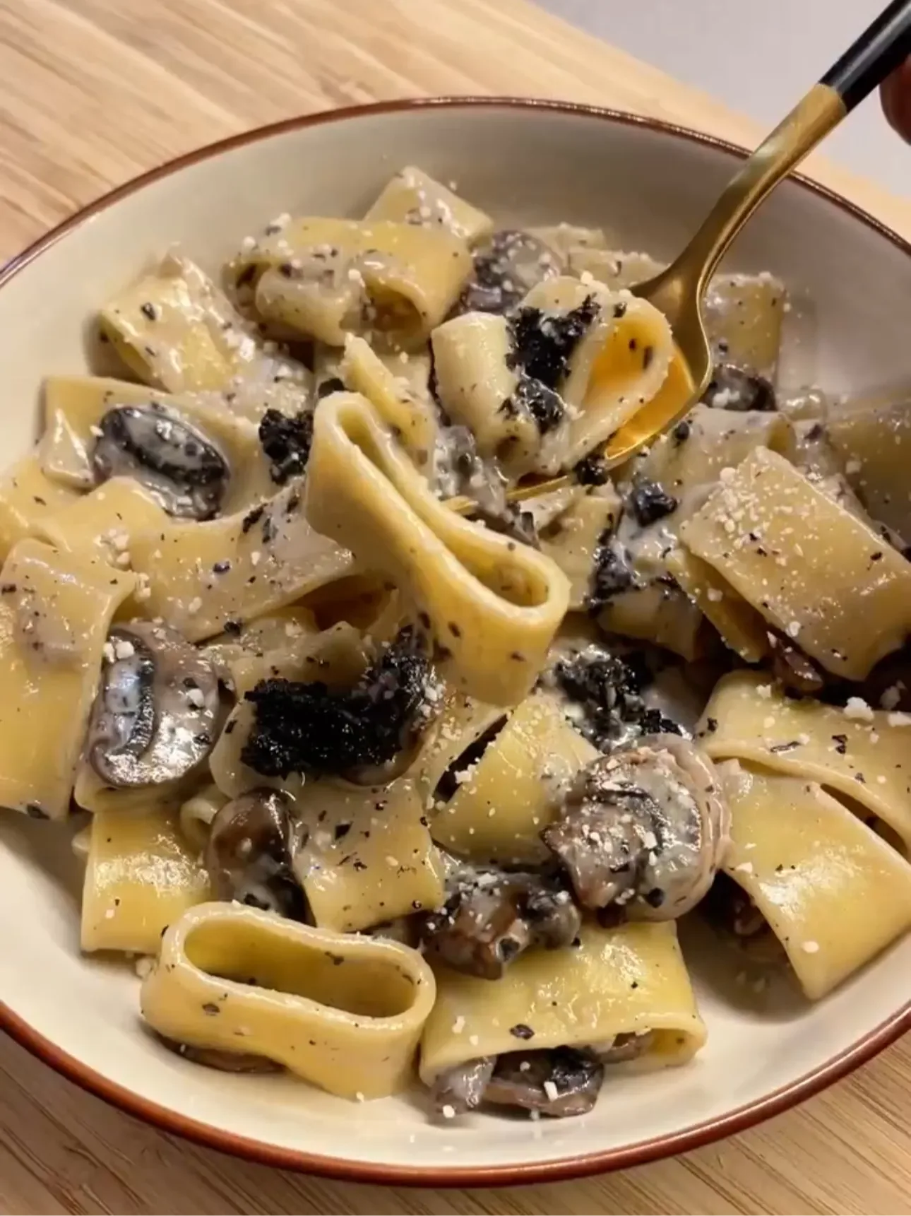 Picture for Mushroom & Truffle Cream Pasta (DF)