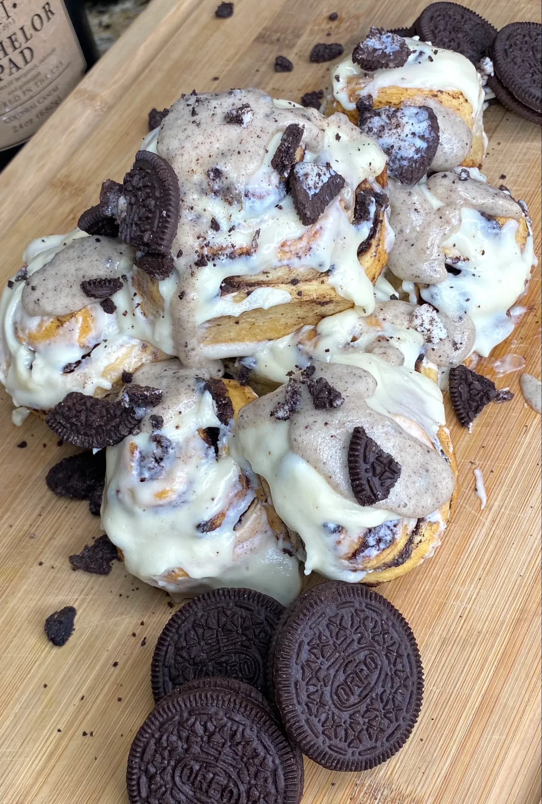 Picture for Oreo Cinnamon Rolls 