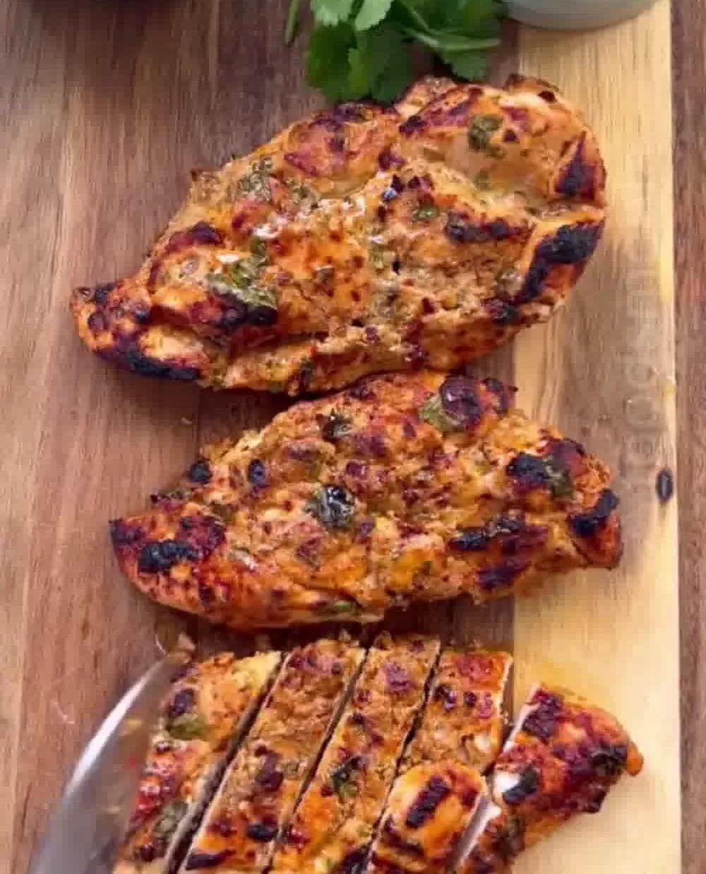 Picture for  🍗🌟 Savour the Flavour: Discover Mouth-watering Chicken Recipes! 😍👩‍🍳