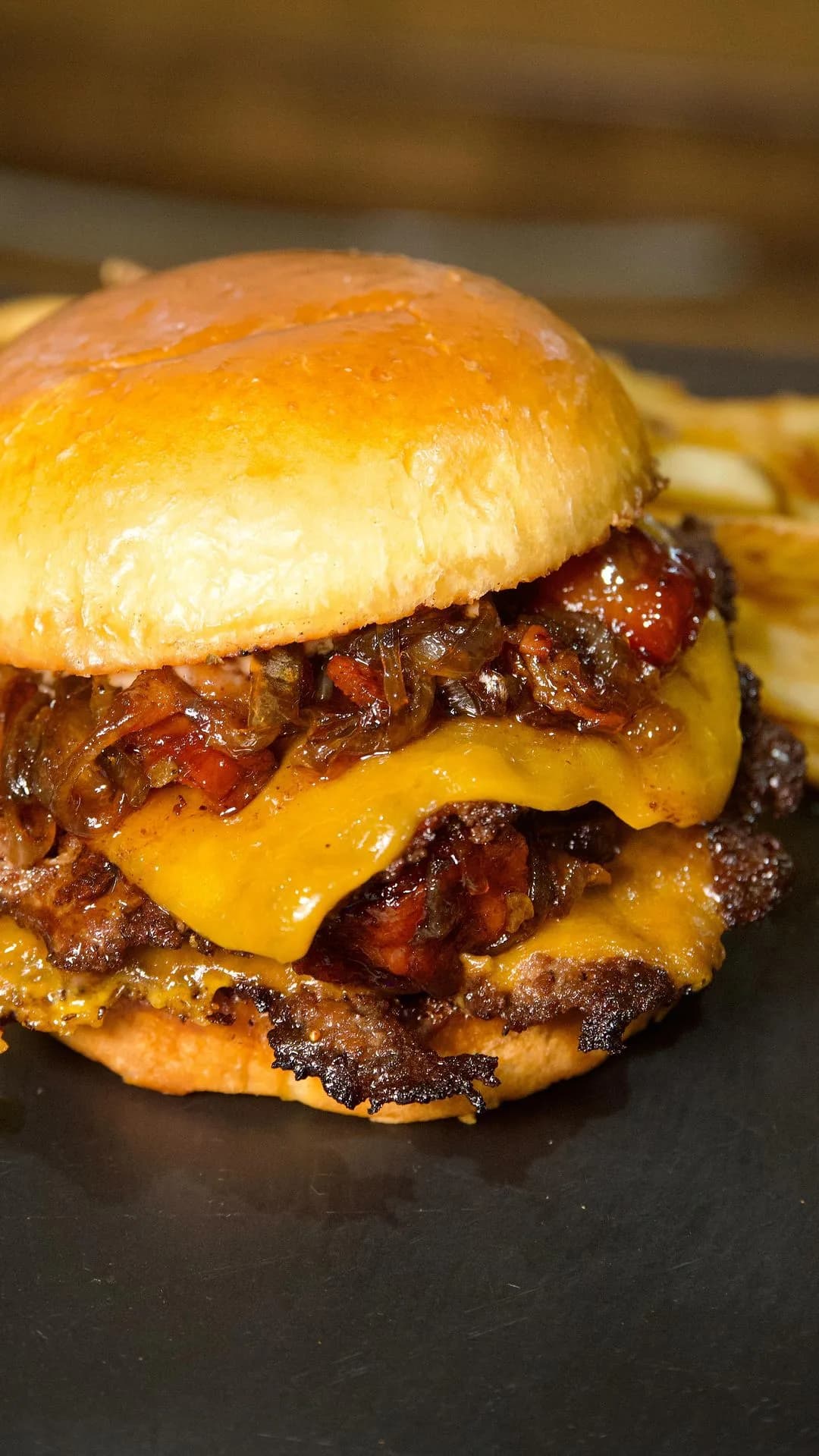 Picture for Juicy Bacon Jam Burger