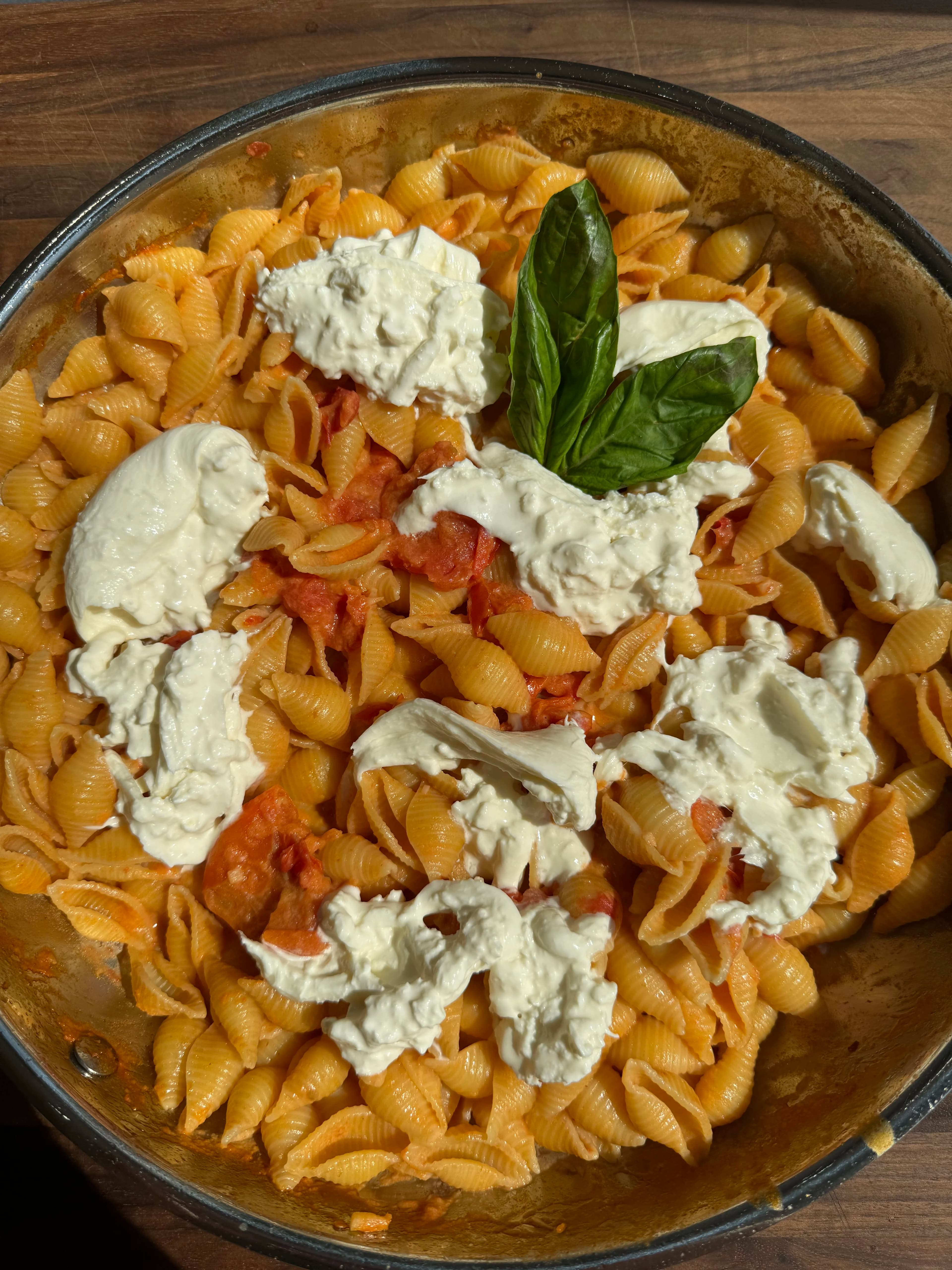 Picture for Burrata & Tomato Pasta