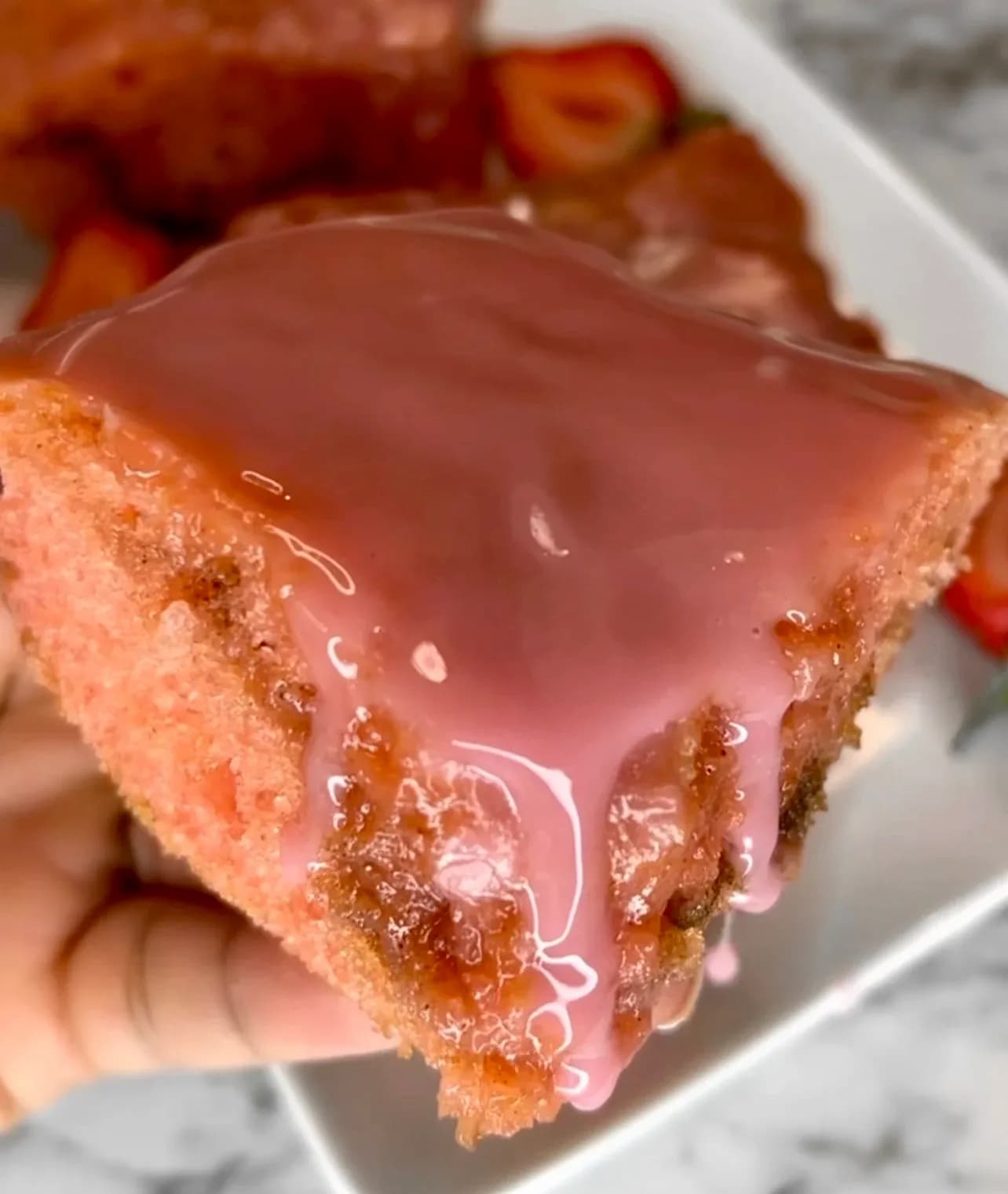 Picture for Strawberry Honeybun Cake