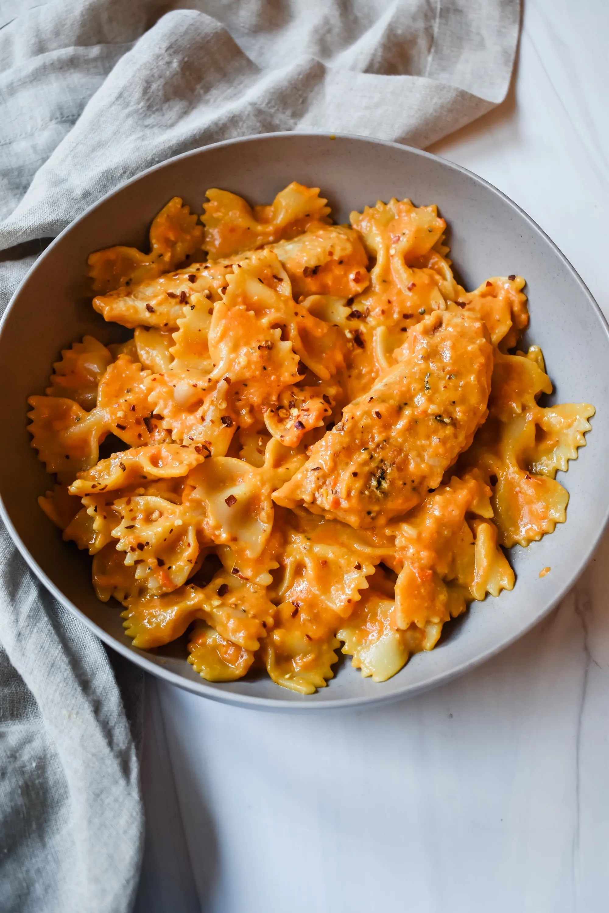Picture for Creamy Red Pepper Pasta with Chicken