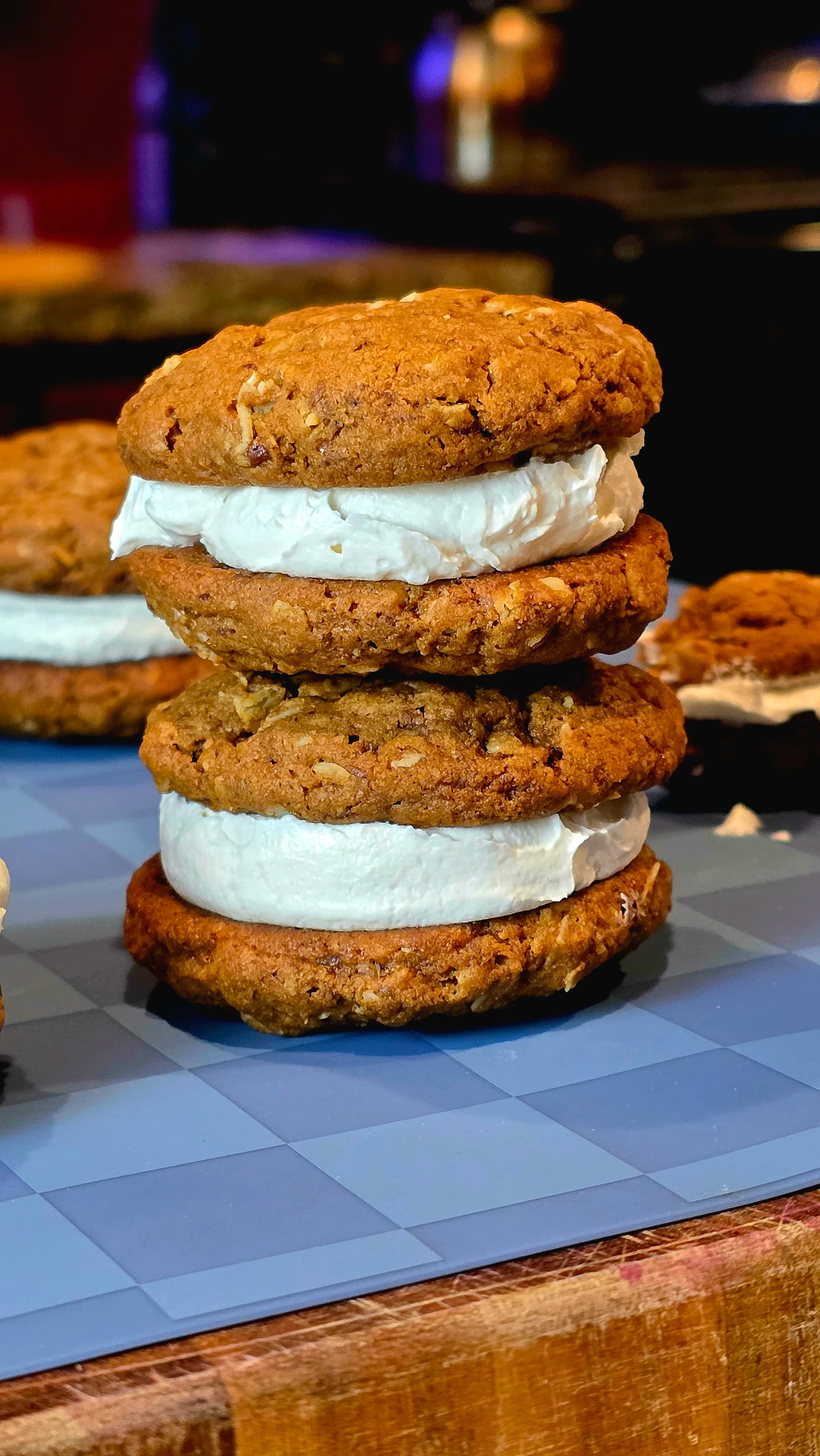 Picture for Vegan Oatmeal Creme Pies