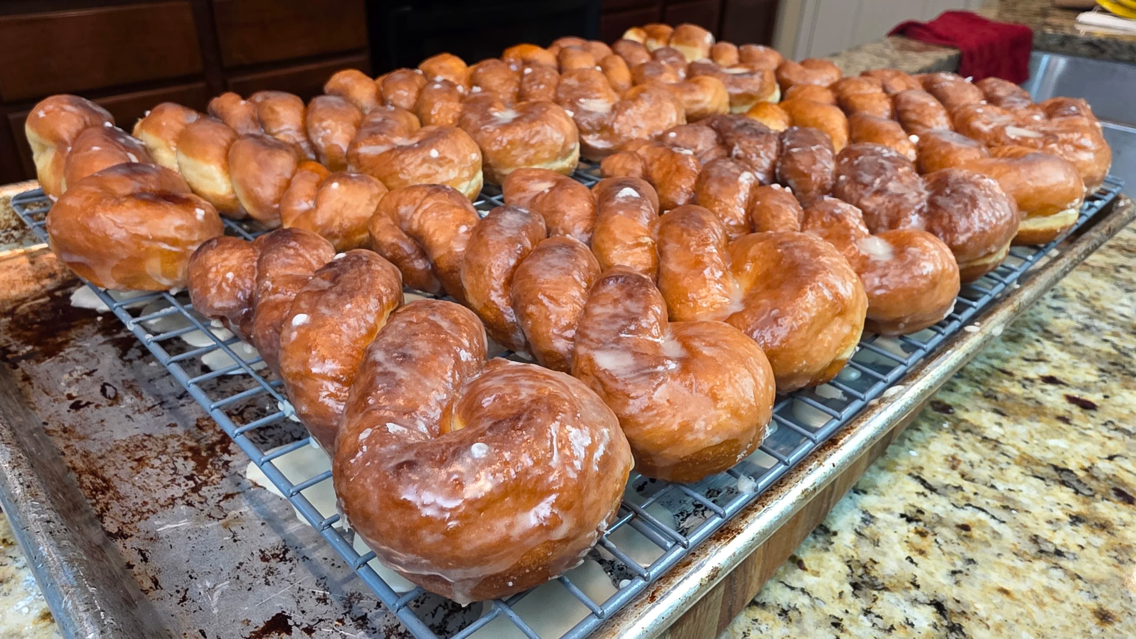 Picture for Vegan Glazed Twisted Donuts