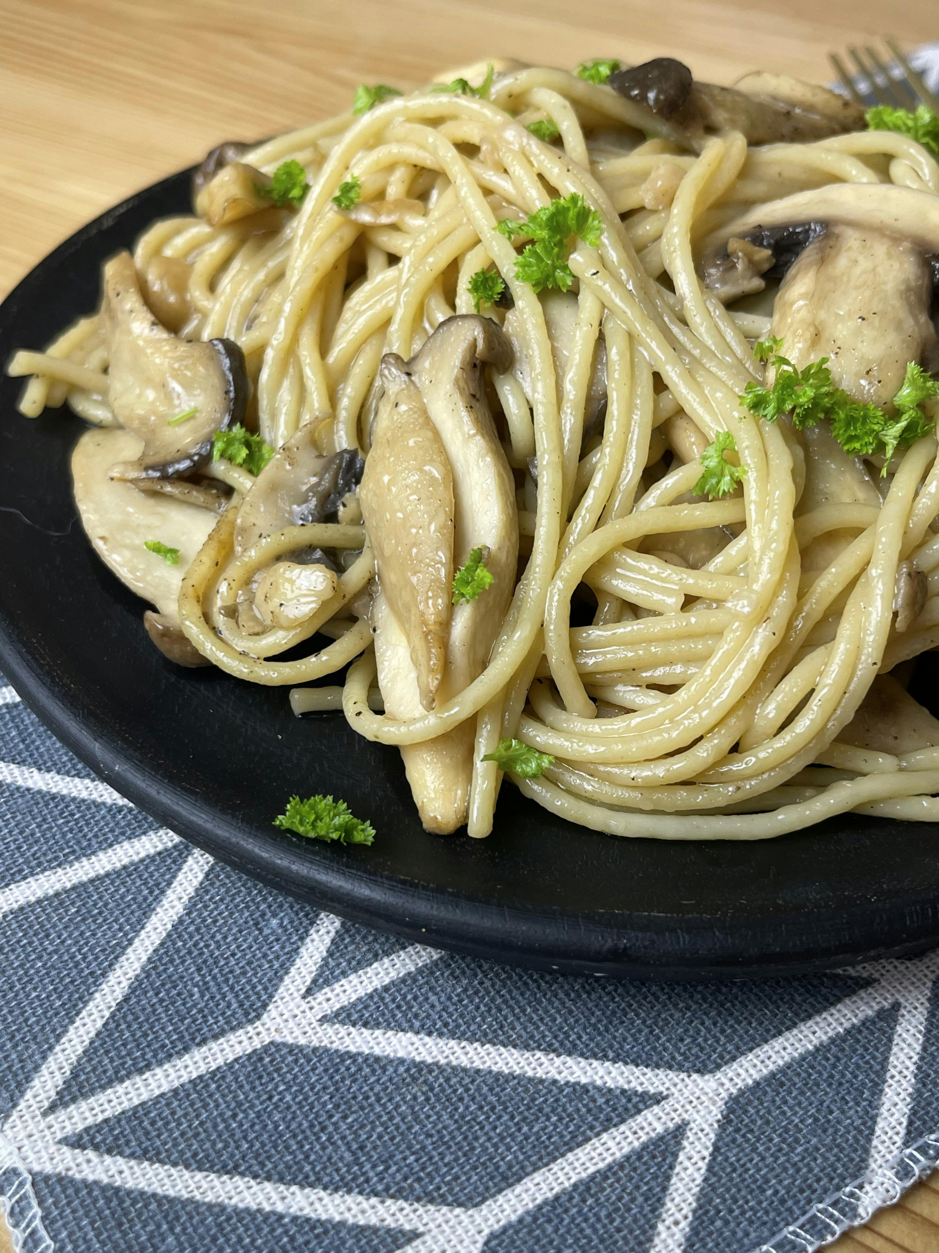 Picture for 10 Minute Japanese Mushroom Pasta 