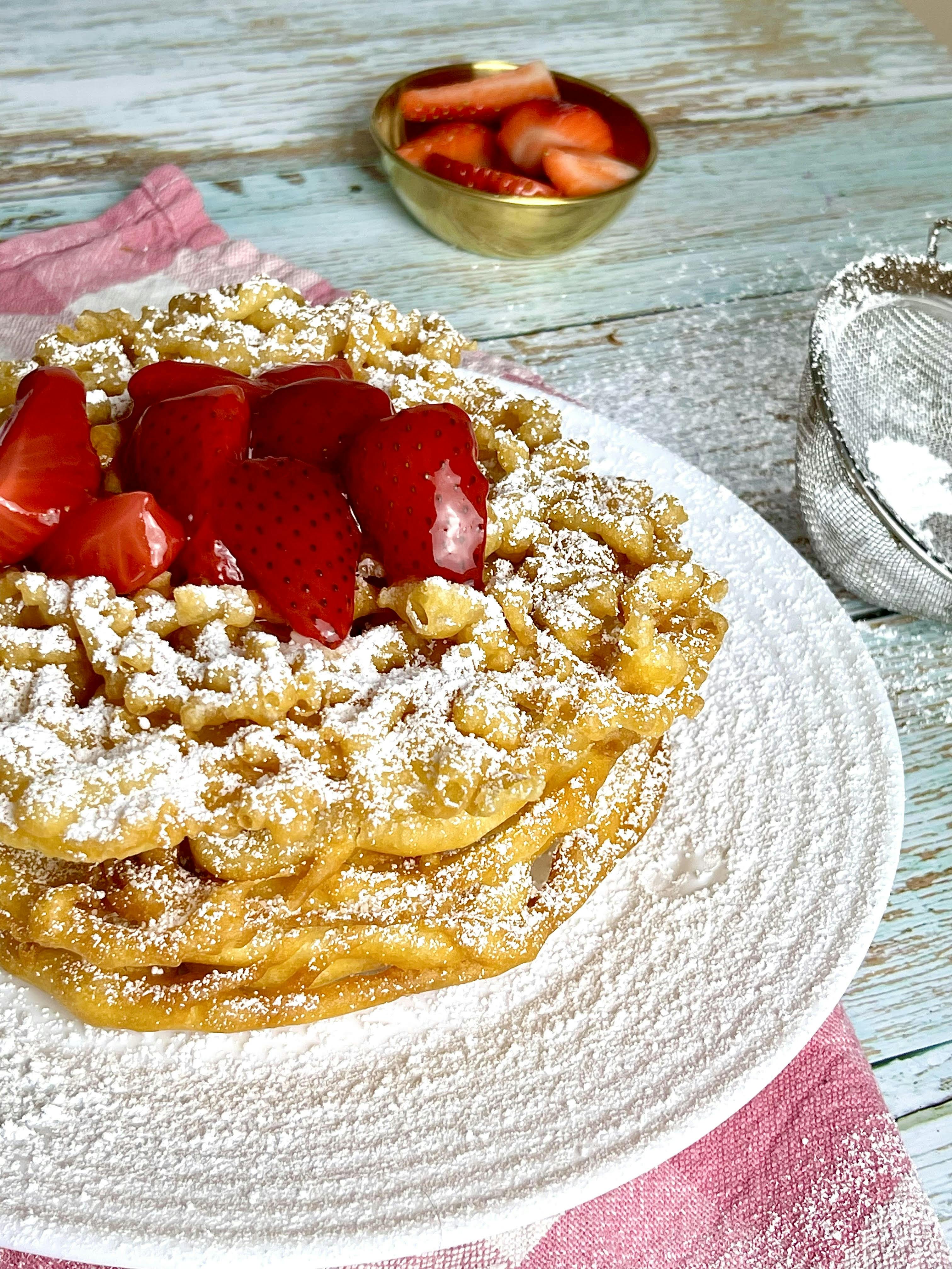 Picture for Funnel Cakes with Strawberry Topping 