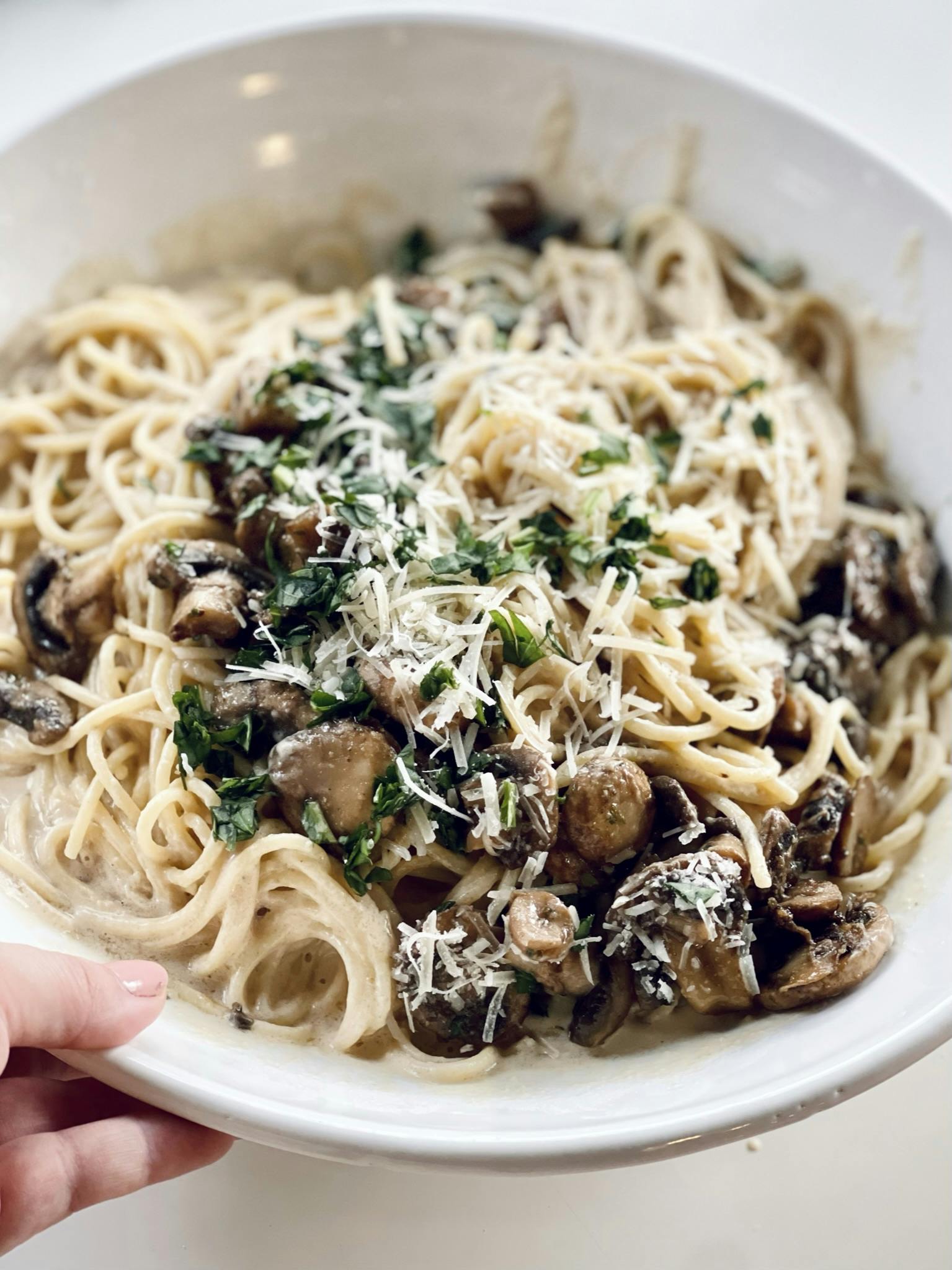 Picture for Garlicky Spaghetti Alfredo with Mushrooms