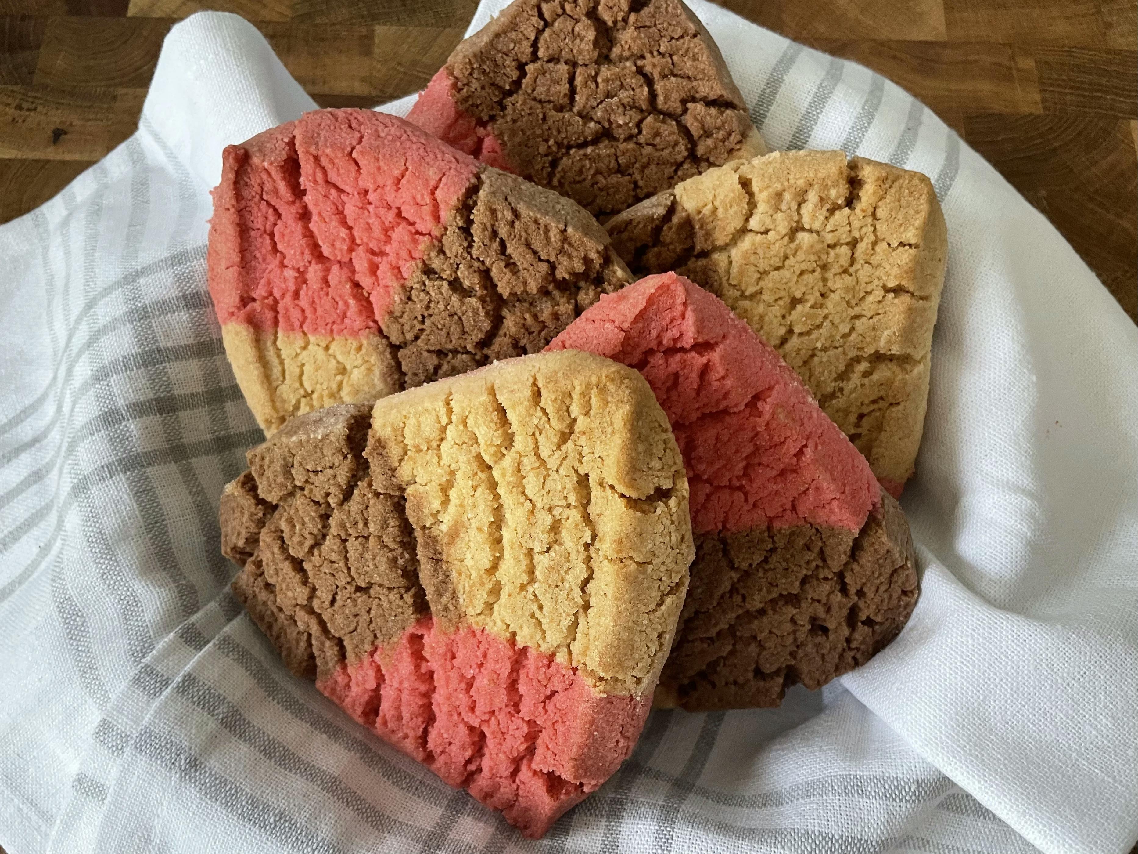 Picture of Polvoron Napolitano - Mexican Pan Dulce