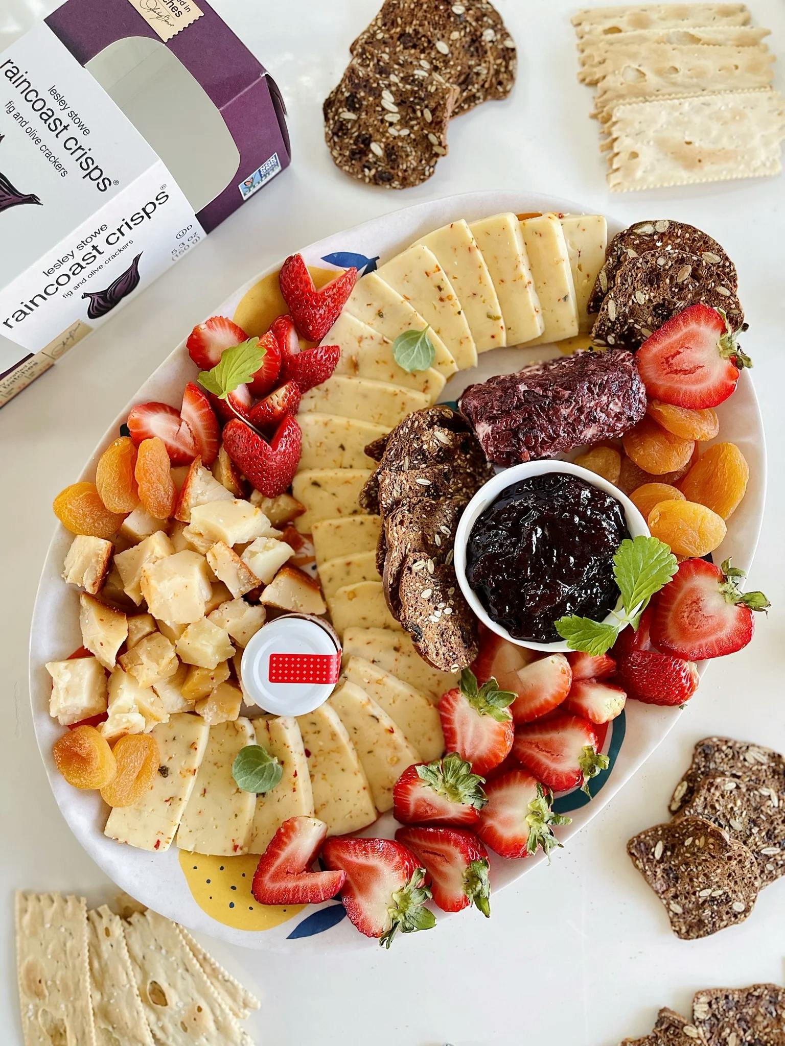 Picture for 3 Cheese & Crackers Plate
